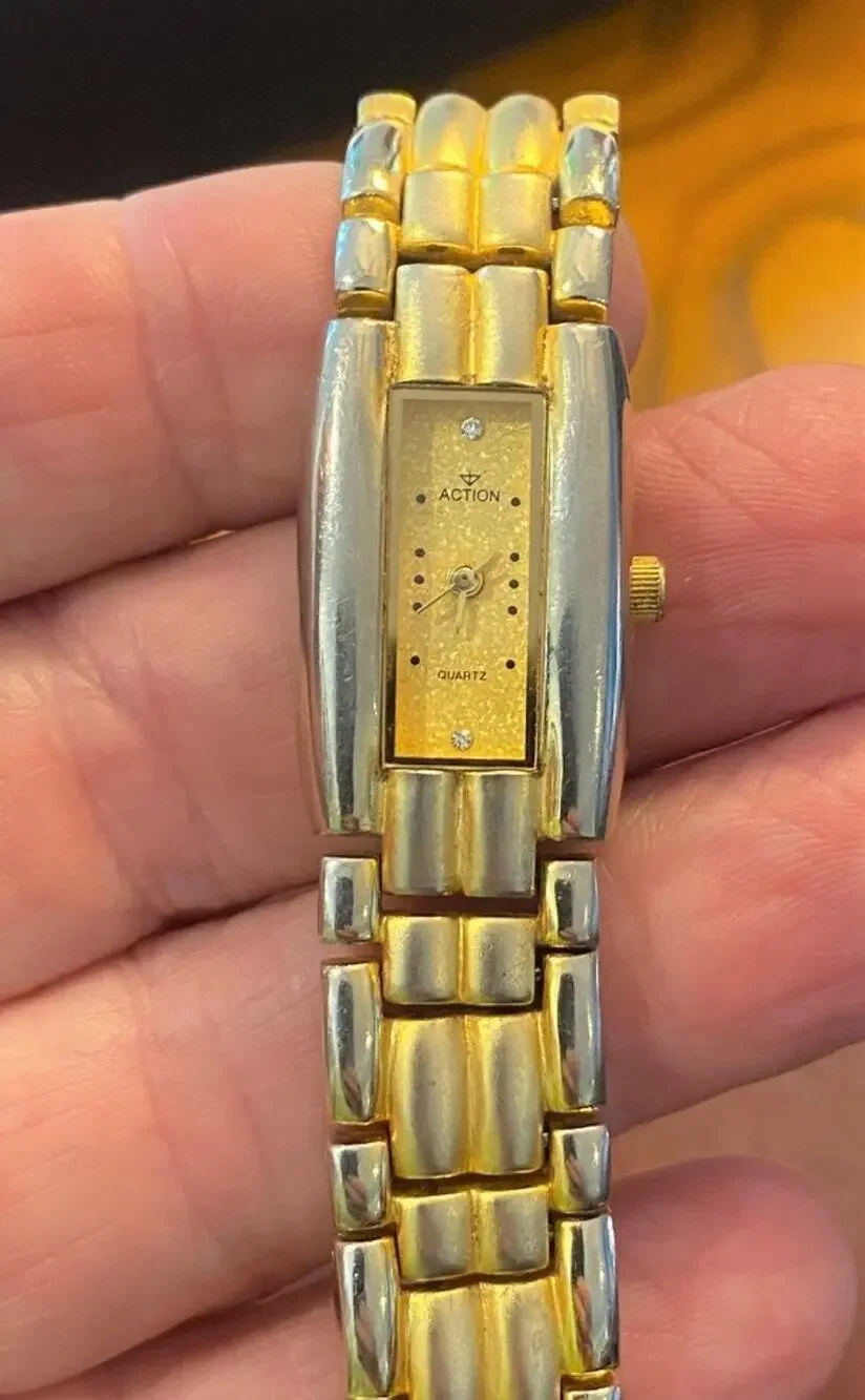 Women's Action Dress Watch, Gold Tone Bracelet Band, Gold Face